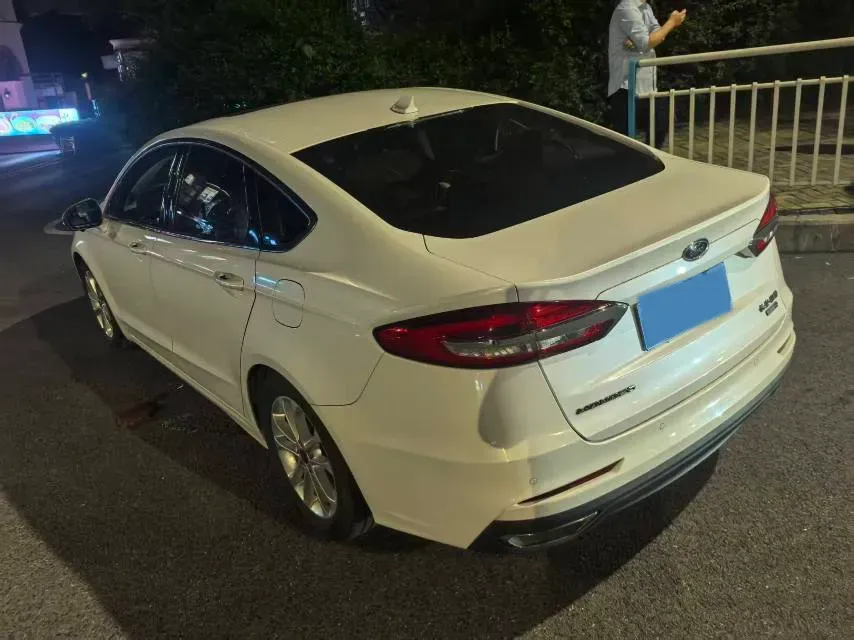 2020 Ford Mondeo 1.5T 182HP L4 6AT,autocango,china used car exporter,china ev exporter,chinese used car exporter,chinese used ev exporter