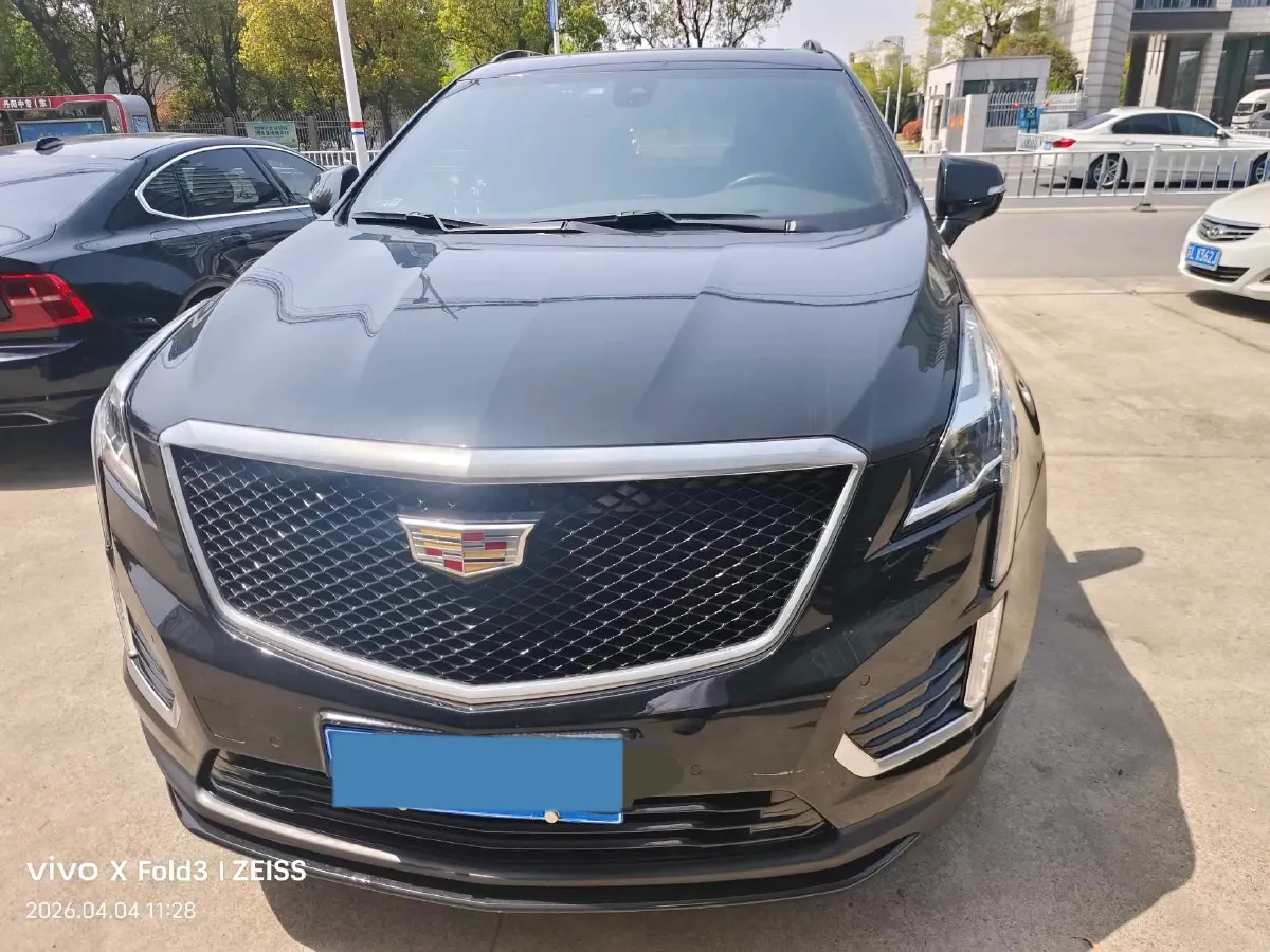 2022 Cadillac XT5 2.0T 237HP L4 9AT,autocango,china used car exporter,china ev exporter,chinese used car exporter,chinese used ev exporter