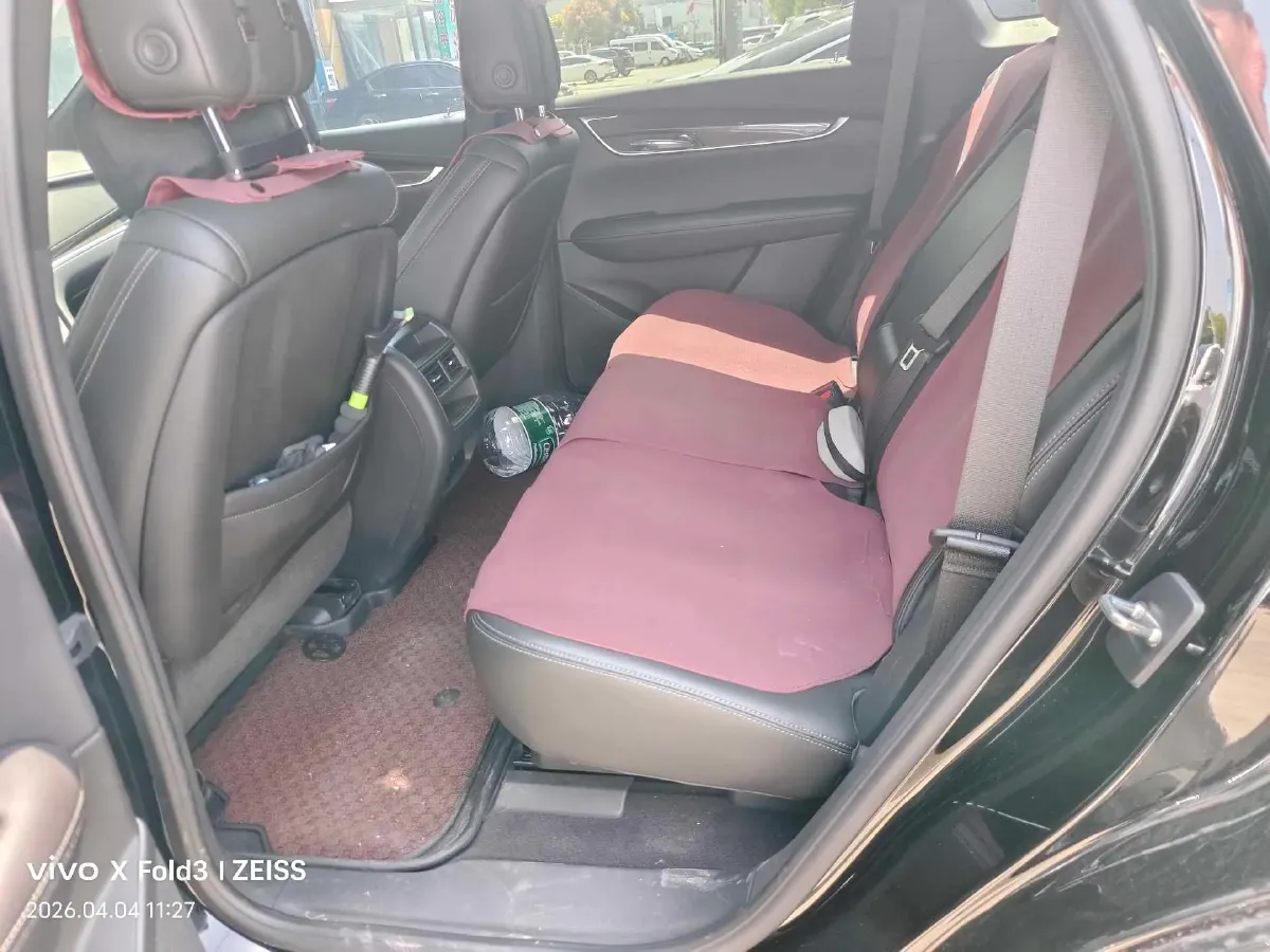 2022 Cadillac XT5 2.0T 237HP L4 9AT,autocango,china used car exporter,china ev exporter,chinese used car exporter,chinese used ev exporter