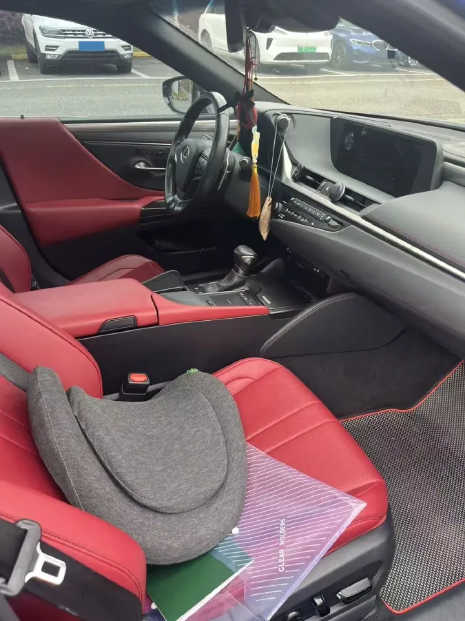 2018 Lexus ES 2.5L 207HP L4 8AT,autocango,china used car exporter,china ev exporter,chinese used car exporter,chinese used ev exporter