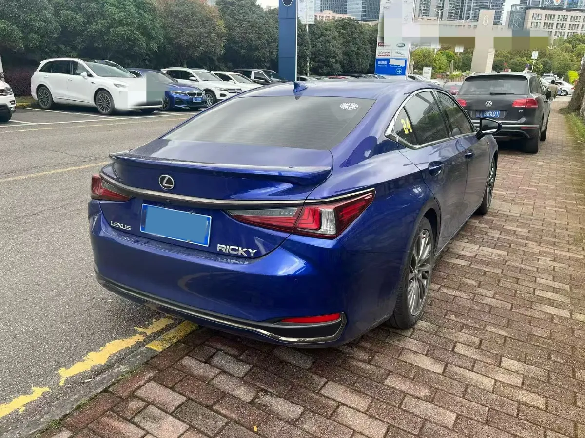 2018 Lexus ES 2.5L 207HP L4 8AT,autocango,china used car exporter,china ev exporter,chinese used car exporter,chinese used ev exporter