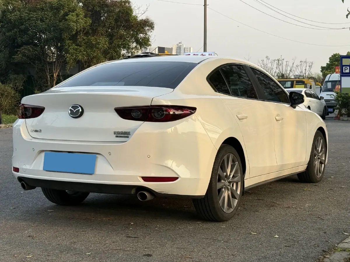 2022 Mazda 3 Axela 2.0L 158HP L4 6AT,autocango,china used car exporter,china ev exporter,chinese used car exporter,chinese used ev exporter