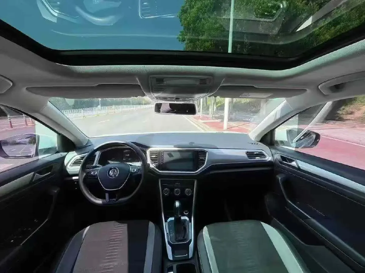 2018 Mitsubishi Eclipse Cross 1.5T 170HP L4 CVT,autocango,china used car exporter,china ev exporter,chinese used car exporter,chinese used ev exporter