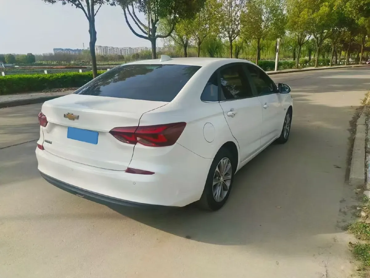 2021 Chevrolet Monza 1.5L 113HP L4 6AT,autocango,china used car exporter,china ev exporter,chinese used car exporter,chinese used ev exporter