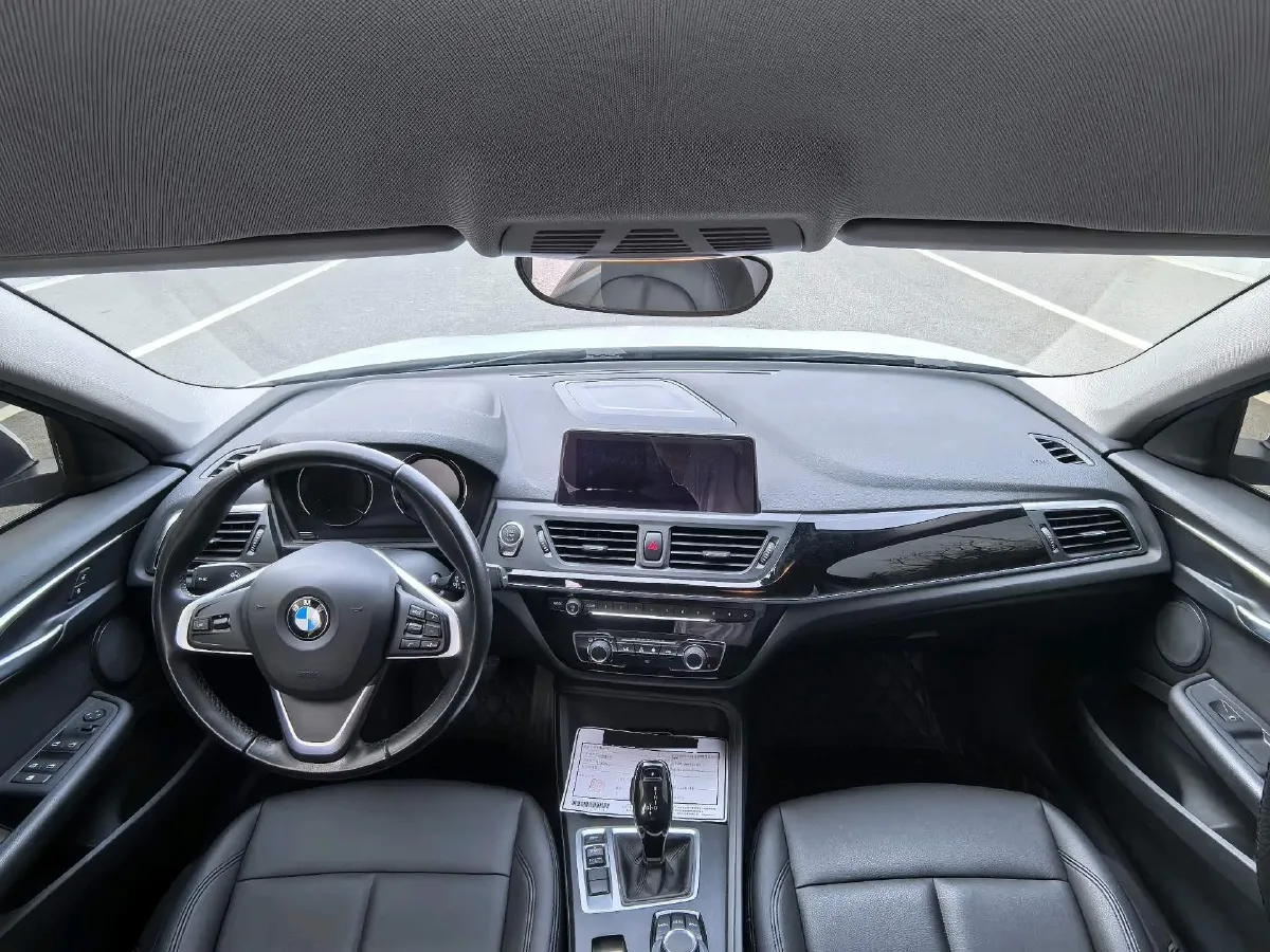 2020 BMW 1 Series 1.5T 140HP L3 7DCT,autocango,china used car exporter,china ev exporter,chinese used car exporter,chinese used ev exporter