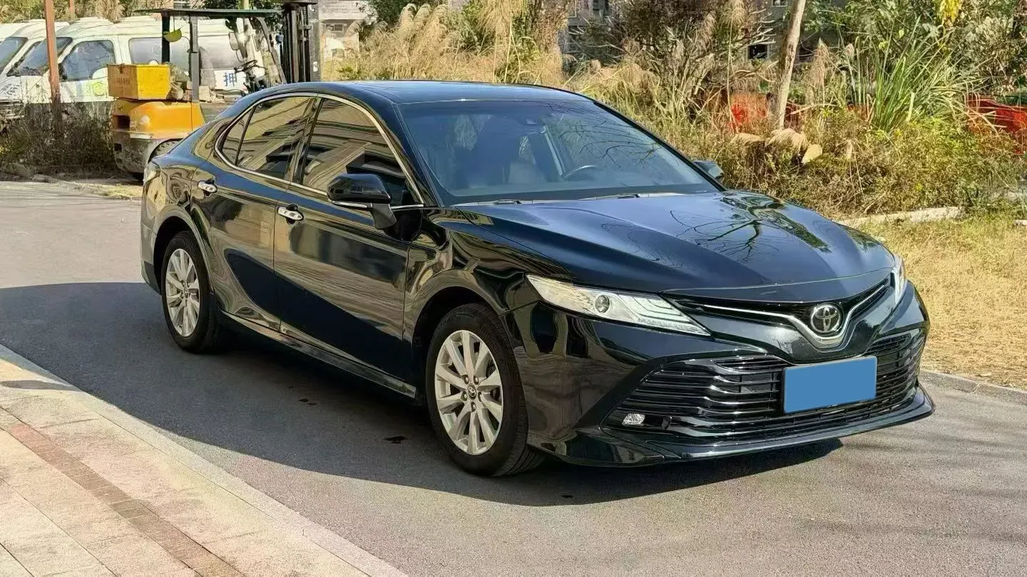 2019 Toyota Camry 2.0L 178HP L4 CVT,autocango,china used car exporter,china ev exporter,chinese used car exporter,chinese used ev exporter