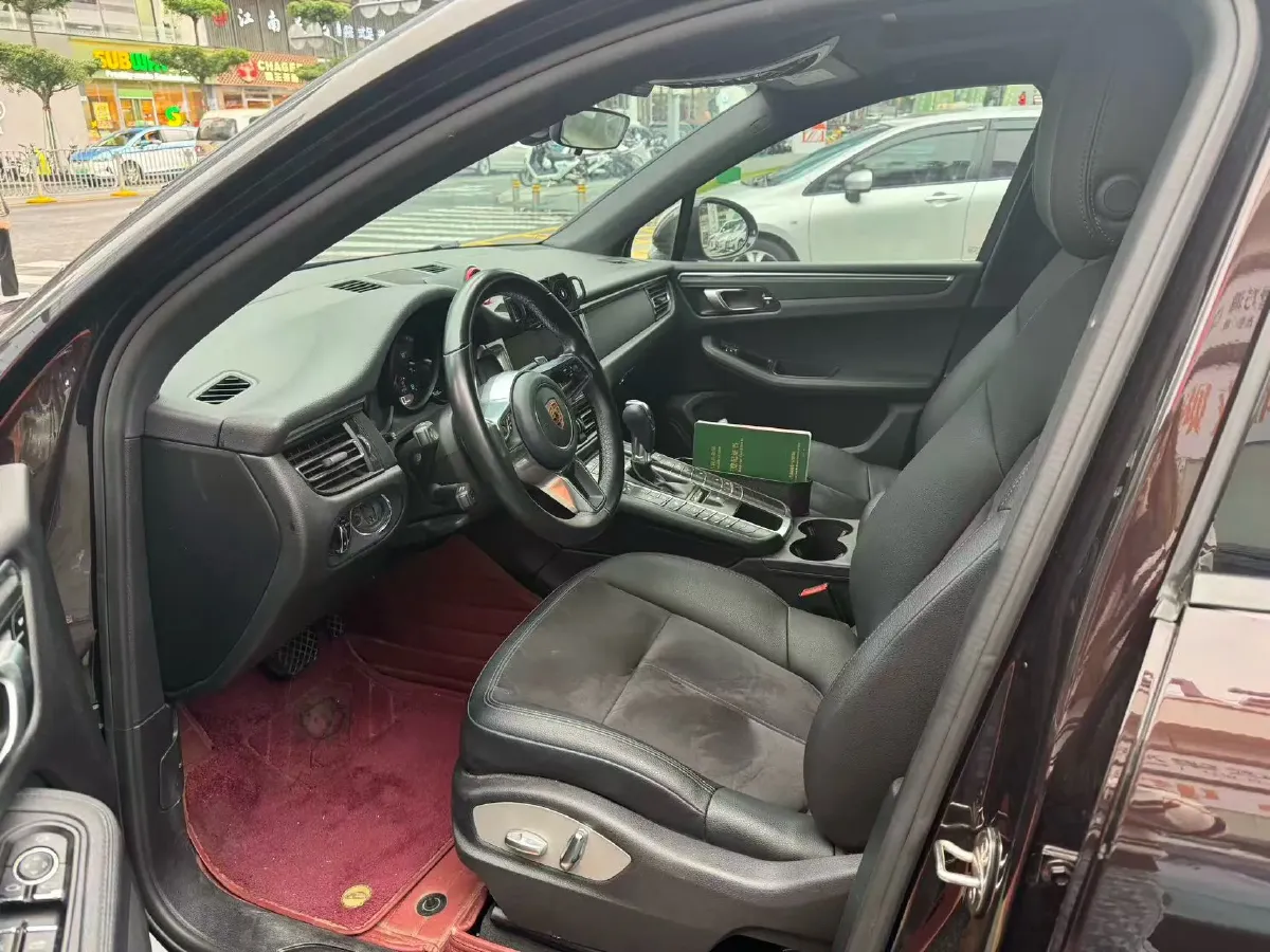 2020 Porsche Macan 2.0T 252HP L4 7DCT,autocango,china used car exporter,china ev exporter,chinese used car exporter,chinese used ev exporter