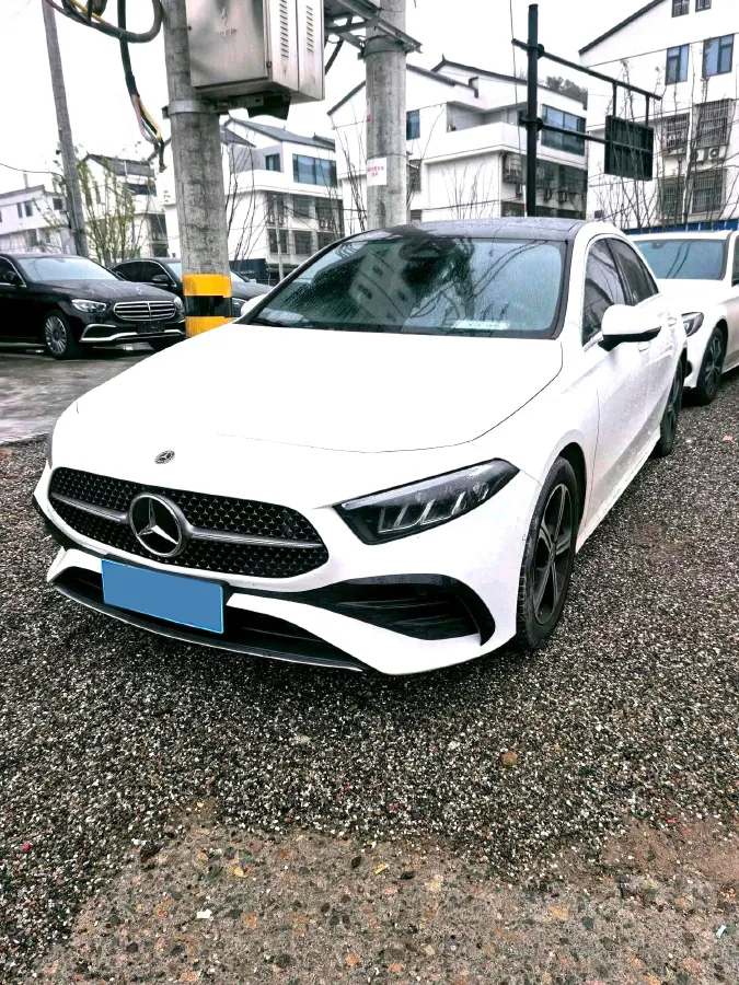 2024 Mercedes-Benz A Class 1.3T 163HP L4 7DCT,autocango,china used car exporter,china ev exporter,chinese used car exporter,chinese used ev exporter