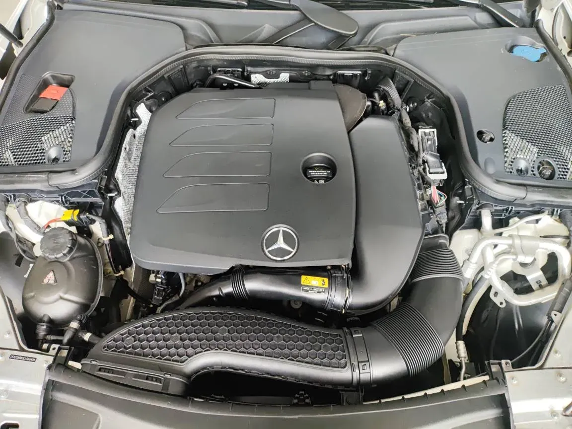 2020 Mercedes-Benz E Class 2.0T 258HP L4 9AT,autocango,china used car exporter,china ev exporter,chinese used car exporter,chinese used ev exporter