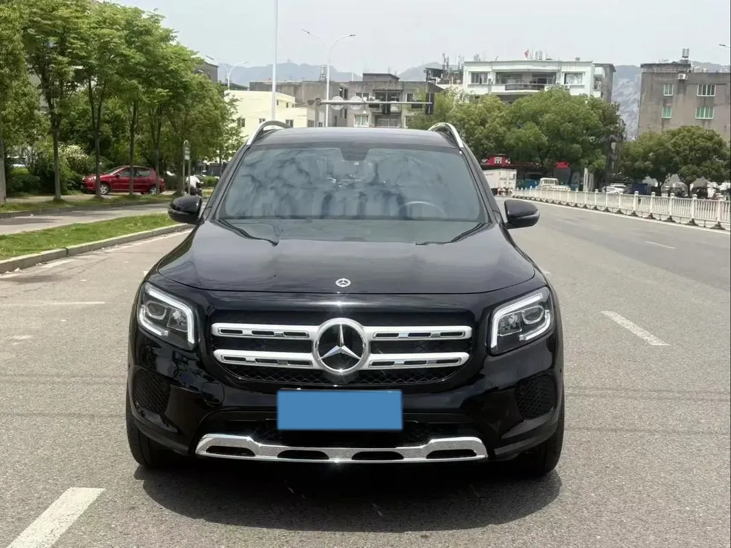 2023 Mercedes-Benz GLB Class 2.0T 190HP L4 8DCT,autocango,china used car exporter,china ev exporter,chinese used car exporter,chinese used ev exporter