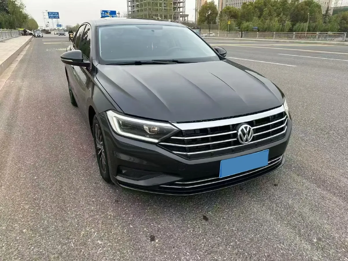 2019 Jeep Renegade 1.3T 173HP L4 7DCT,autocango,china used car exporter,china ev exporter,chinese used car exporter,chinese used ev exporter