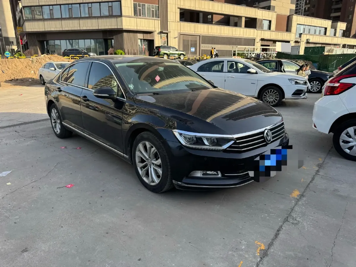 2019 Volkswagen Magotan 2.0T 186HP L4 7DCT,autocango,china used car exporter,china ev exporter,chinese used car exporter,chinese used ev exporter