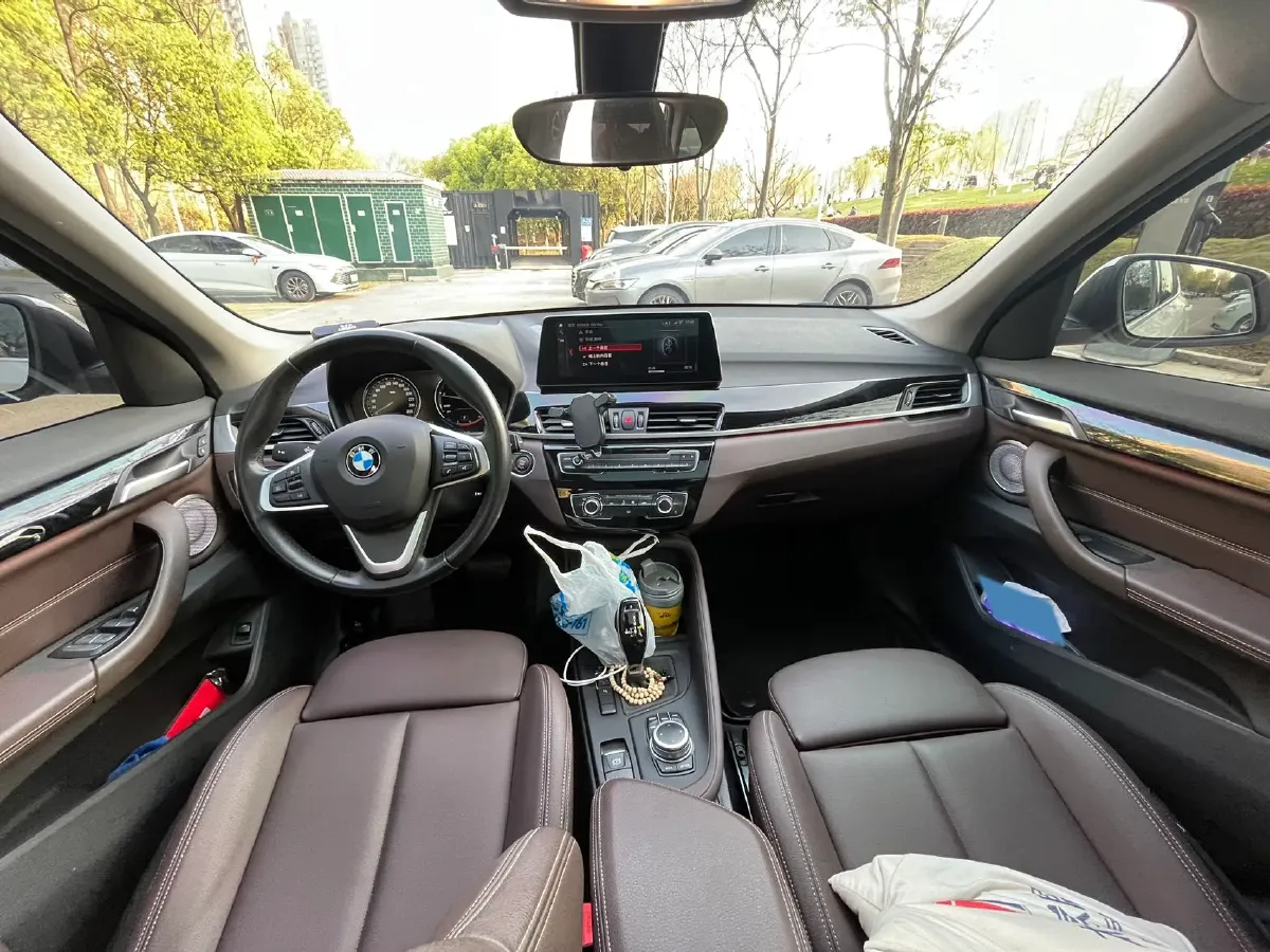 2021 BMW X1 1.5T 140HP L3 7DCT,autocango,china used car exporter,china ev exporter,chinese used car exporter,chinese used ev exporter