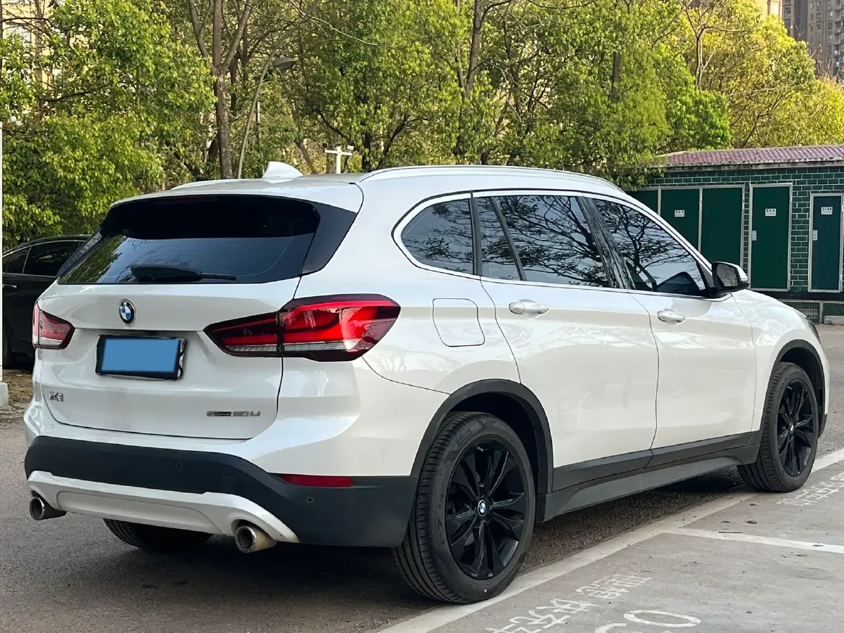 2021 BMW X1 1.5T 140HP L3 7DCT,autocango,china used car exporter,china ev exporter,chinese used car exporter,chinese used ev exporter