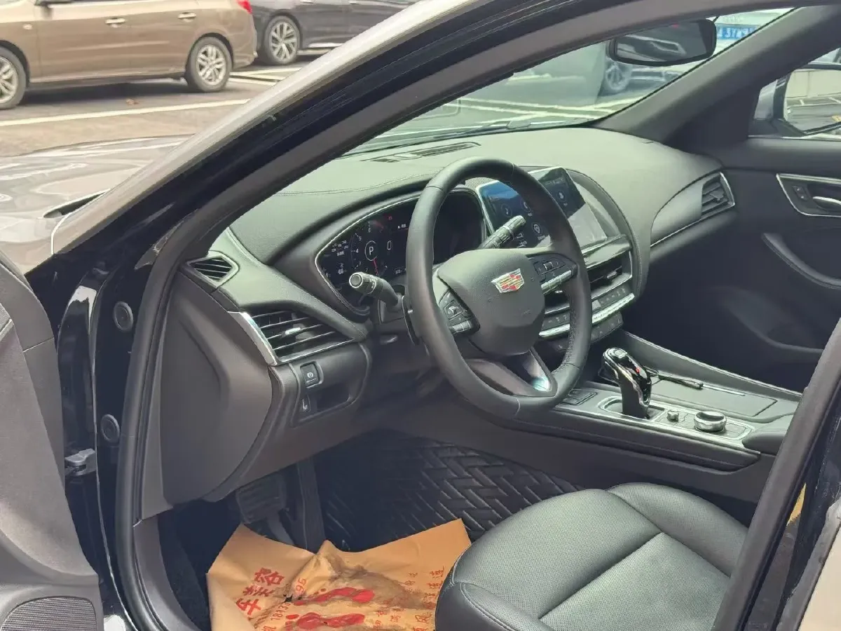 2023 Cadillac CT5 2.0T 237HP L4 10AT,autocango,china used car exporter,china ev exporter,chinese used car exporter,chinese used ev exporter