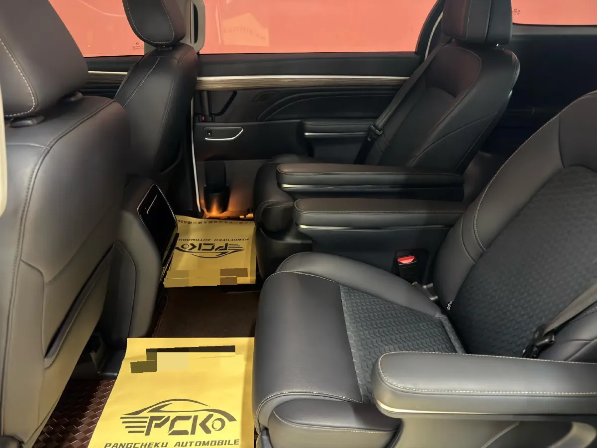 2023 GAC Trumpchi M8 2.0T 252HP L4 8AT,autocango,china used car exporter,china ev exporter,chinese used car exporter,chinese used ev exporter