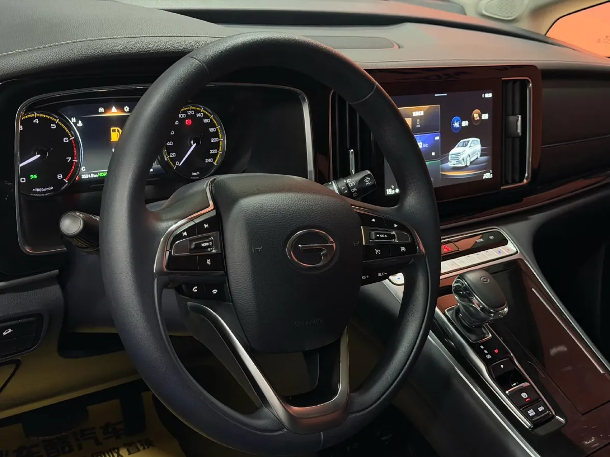 2023 GAC Trumpchi M8 2.0T 252HP L4 8AT,autocango,china used car exporter,china ev exporter,chinese used car exporter,chinese used ev exporter