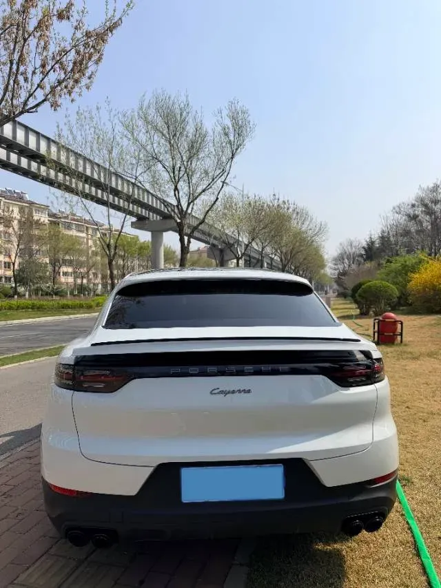 2023 Porsche Cayenne 3.0T 340HP V6 8AT,autocango,china used car exporter,china ev exporter,chinese used car exporter,chinese used ev exporter