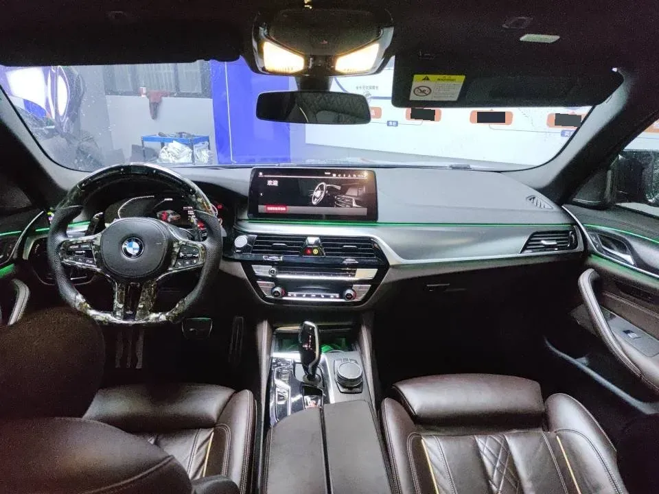 2022 BMW 5 Series 3.0T 340HP L6 8AT,autocango,china used car exporter,china ev exporter,chinese used car exporter,chinese used ev exporter