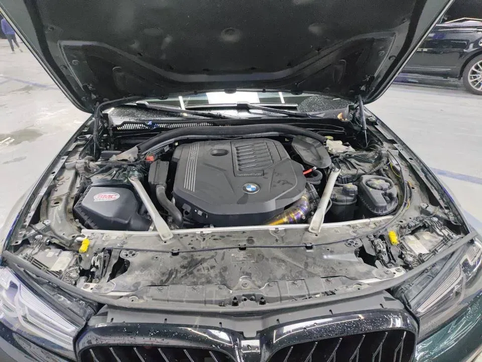 2022 BMW 5 Series 3.0T 340HP L6 8AT,autocango,china used car exporter,china ev exporter,chinese used car exporter,chinese used ev exporter