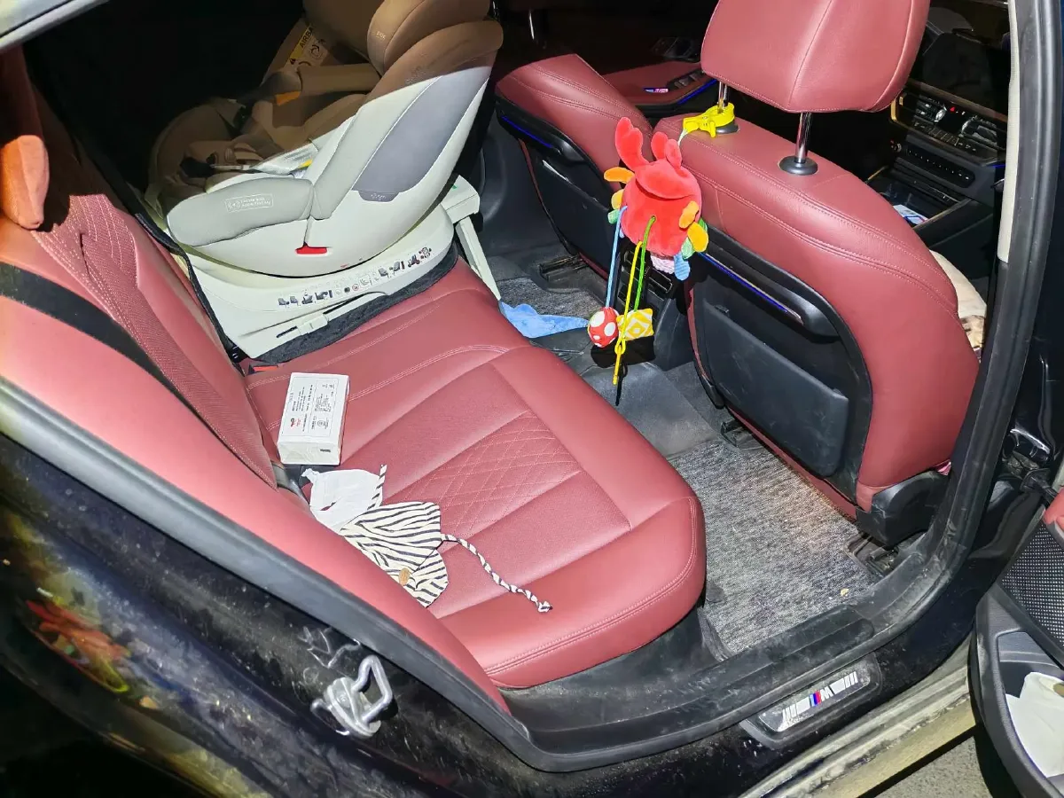 2022 BMW 3 Series 2.0T 184HP L4 8AT,autocango,china used car exporter,china ev exporter,chinese used car exporter,chinese used ev exporter