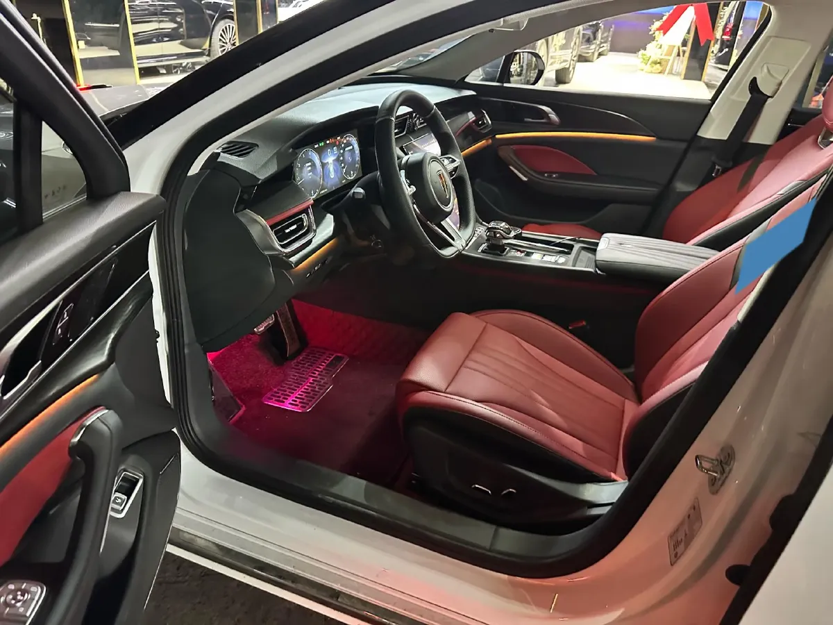 2024 HongQi H6 2.0T 224HP L4 8AT,autocango,china used car exporter,china ev exporter,chinese used car exporter,chinese used ev exporter