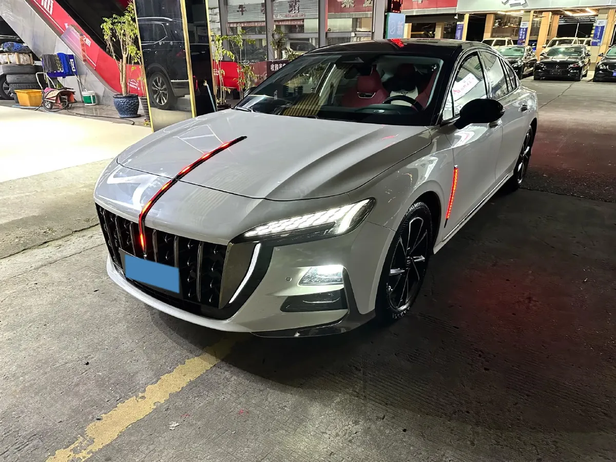 2024 HongQi H6 2.0T 224HP L4 8AT,autocango,china used car exporter,china ev exporter,chinese used car exporter,chinese used ev exporter