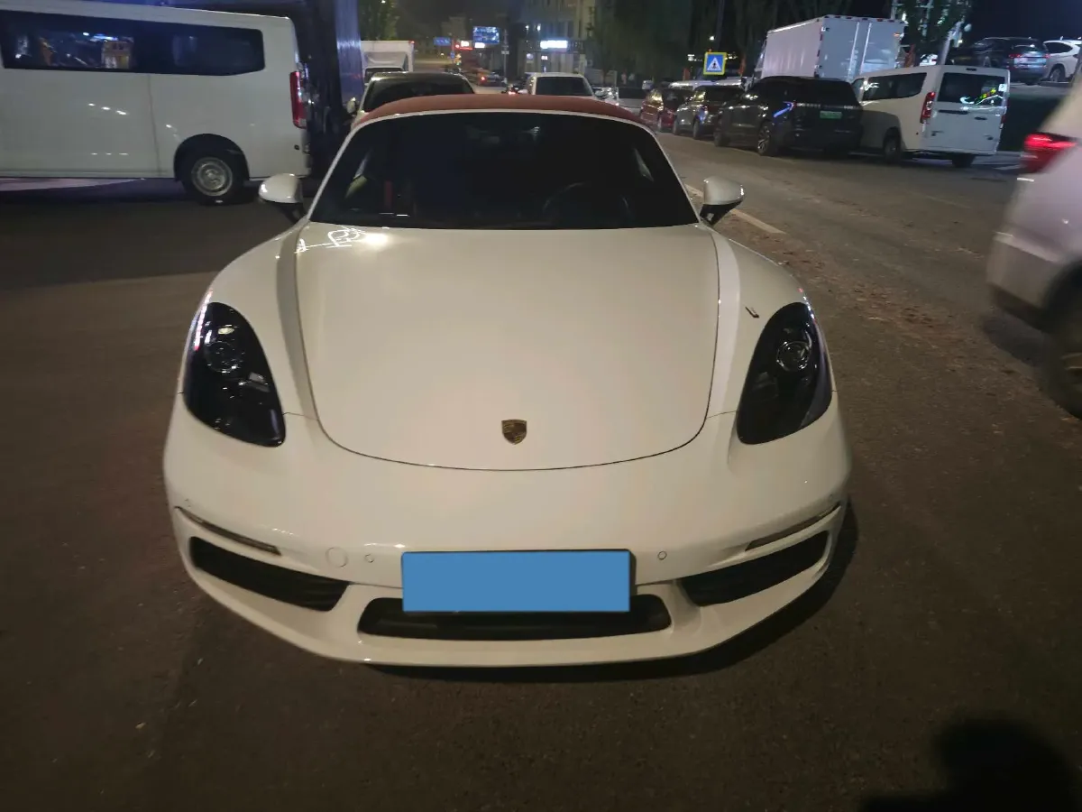 2022 Porsche 718 2.0T 250HP H4 7DCT,autocango,china used car exporter,china ev exporter,chinese used car exporter,chinese used ev exporter