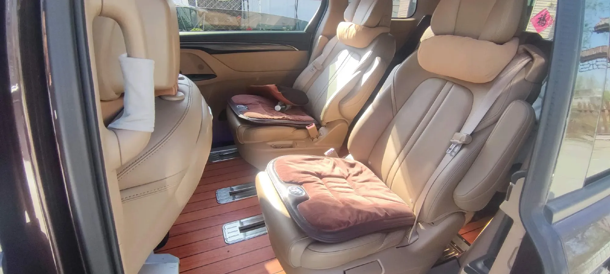 2021 Buick GL8 2.0T 237HP L4 9AT,autocango,china used car exporter,china ev exporter,chinese used car exporter,chinese used ev exporter