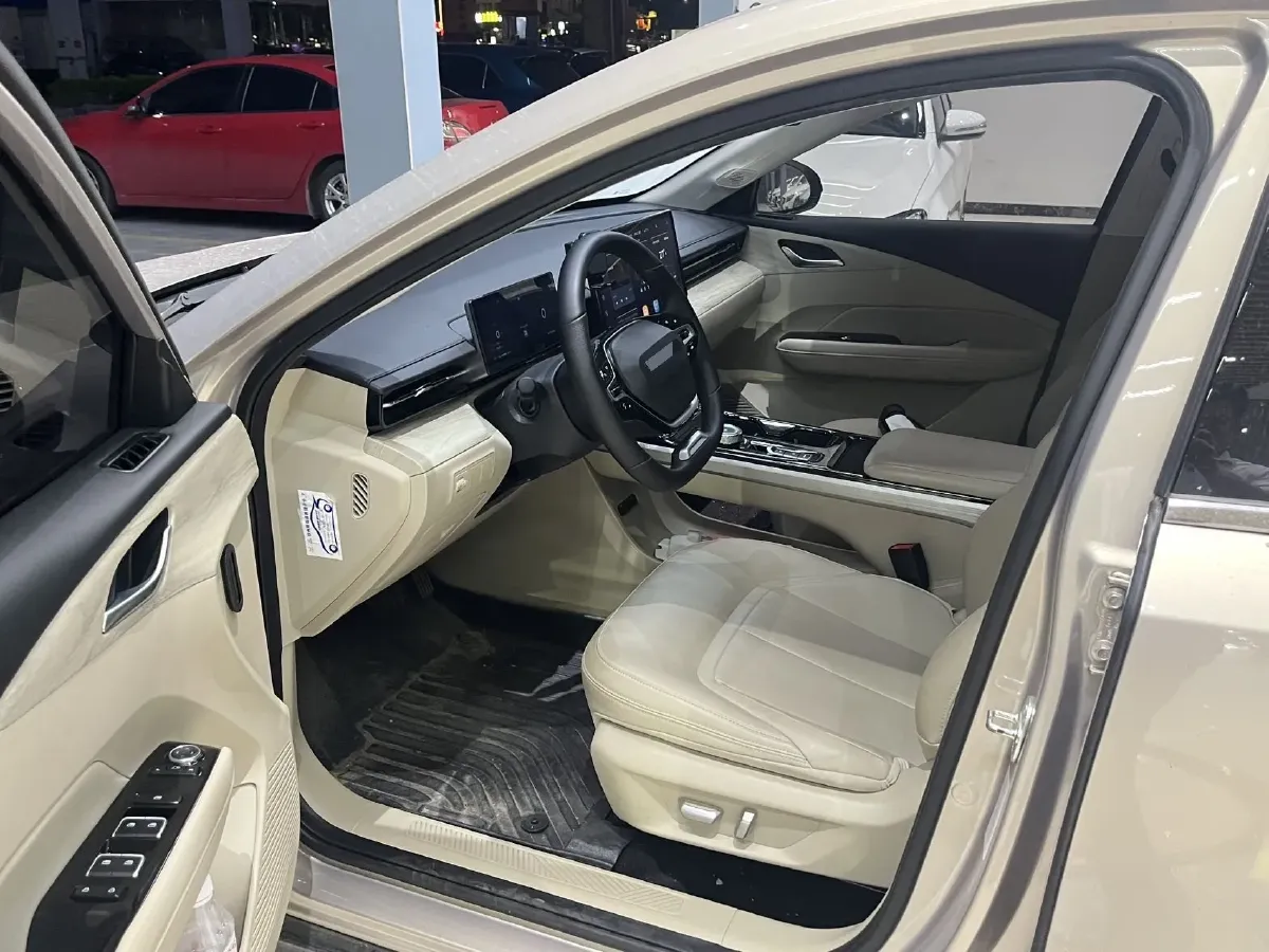 2024 WuLing XingGuang BEV 54.5KWH,autocango,china used car exporter,china ev exporter,chinese used car exporter,chinese used ev exporter