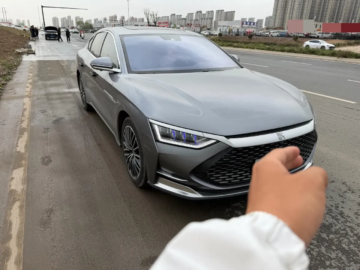 2020 WEY VV7 2.0T 227HP L4 7DCT PHEV,autocango,china used car exporter,china ev exporter,chinese used car exporter,chinese used ev exporter