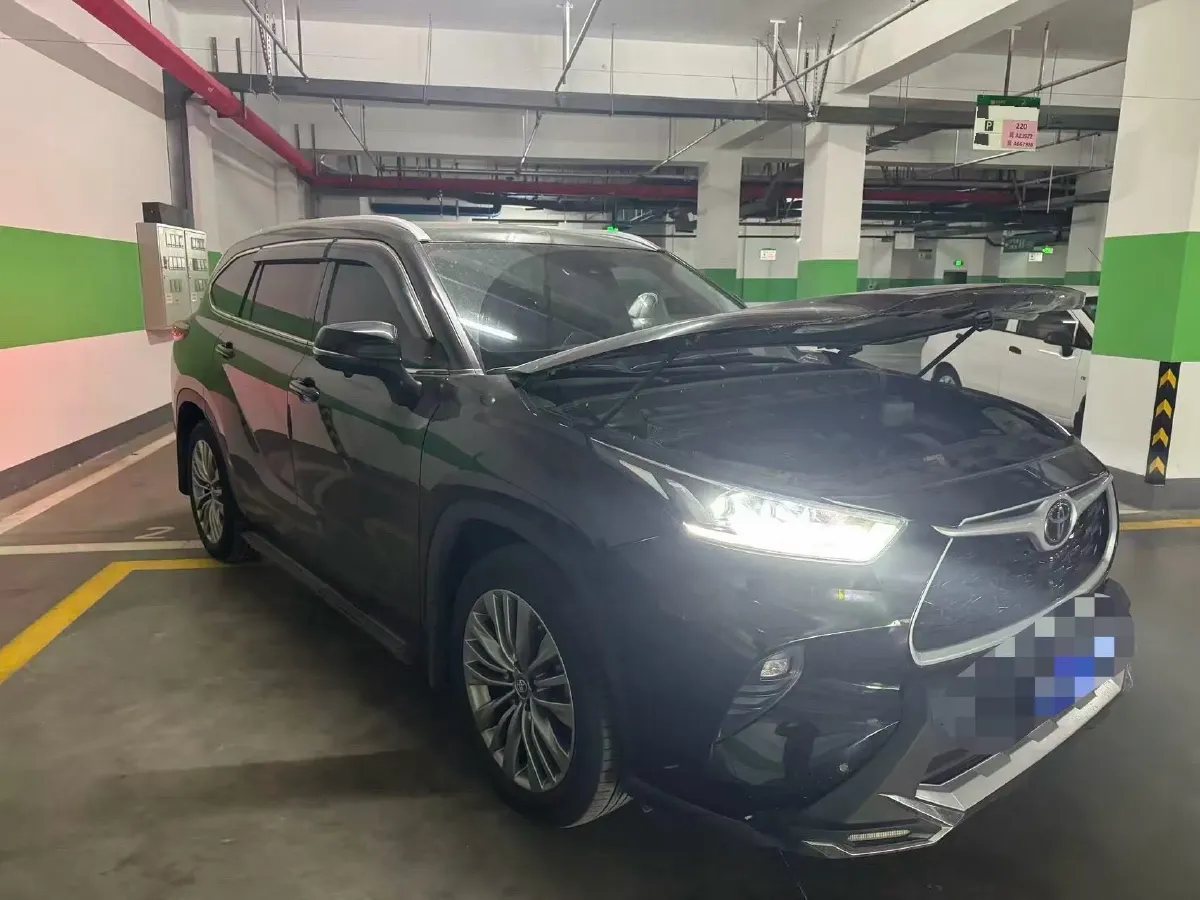 2022 Toyota Highlander 2.0T 248HP L4 8AT,autocango,china used car exporter,china ev exporter,chinese used car exporter,chinese used ev exporter