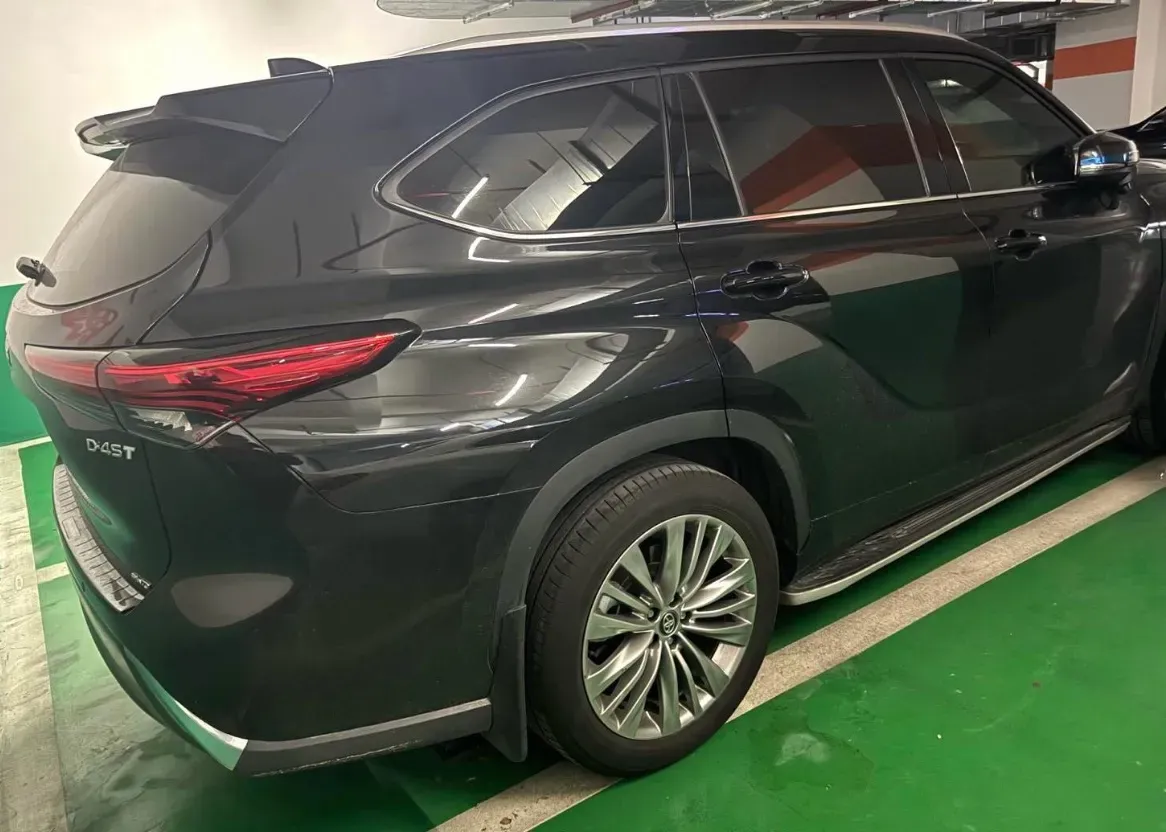 2022 Toyota Highlander 2.0T 248HP L4 8AT,autocango,china used car exporter,china ev exporter,chinese used car exporter,chinese used ev exporter