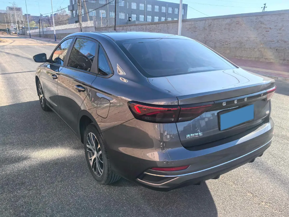 2022 Geely Emgrand 1.5L 114HP L4 CVT,autocango,china used car exporter,china ev exporter,chinese used car exporter,chinese used ev exporter