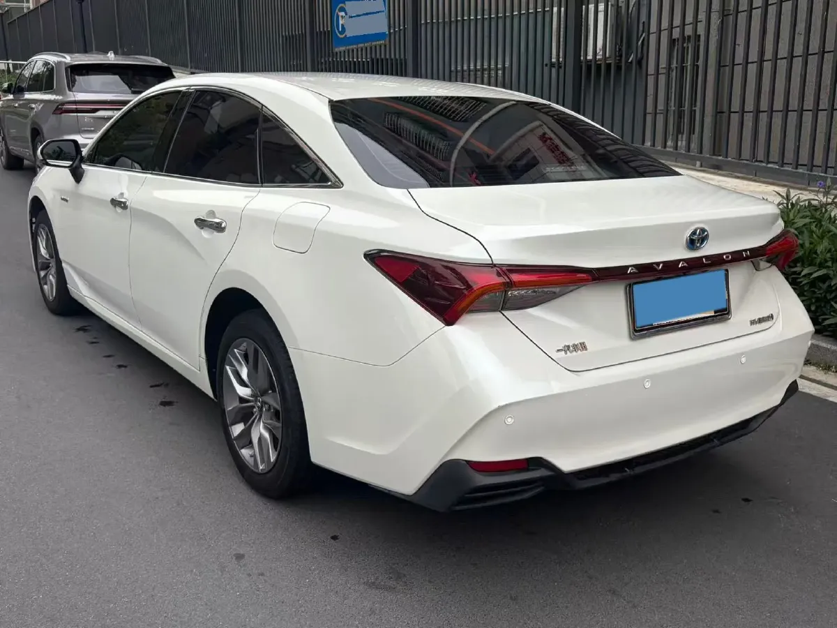 2019 Toyota Avalon 2.5L 178HP L4 E-CVT Hybrid,autocango,china used car exporter,china ev exporter,chinese used car exporter,chinese used ev exporter