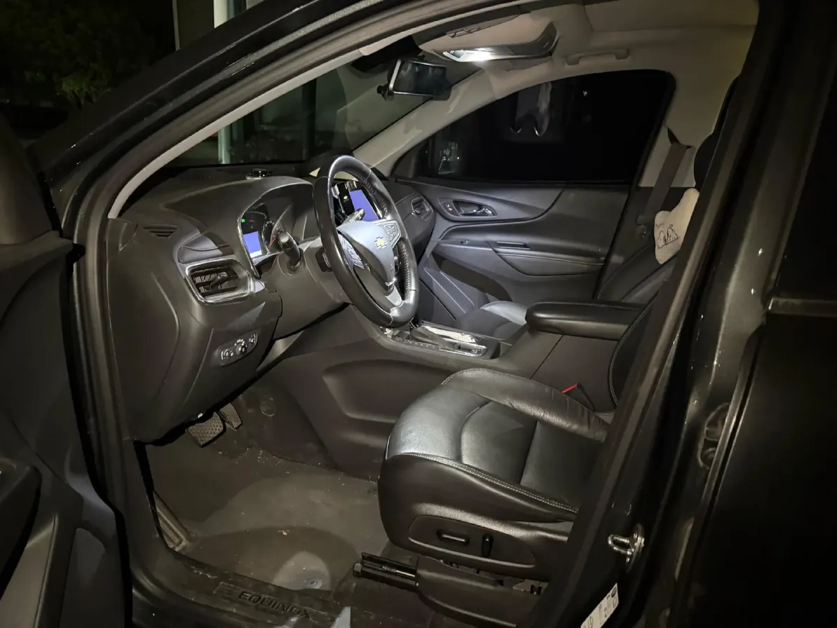 2019 Chevrolet Equinox 1.5T 180HP L4 6AT,autocango,china used car exporter,china ev exporter,chinese used car exporter,chinese used ev exporter