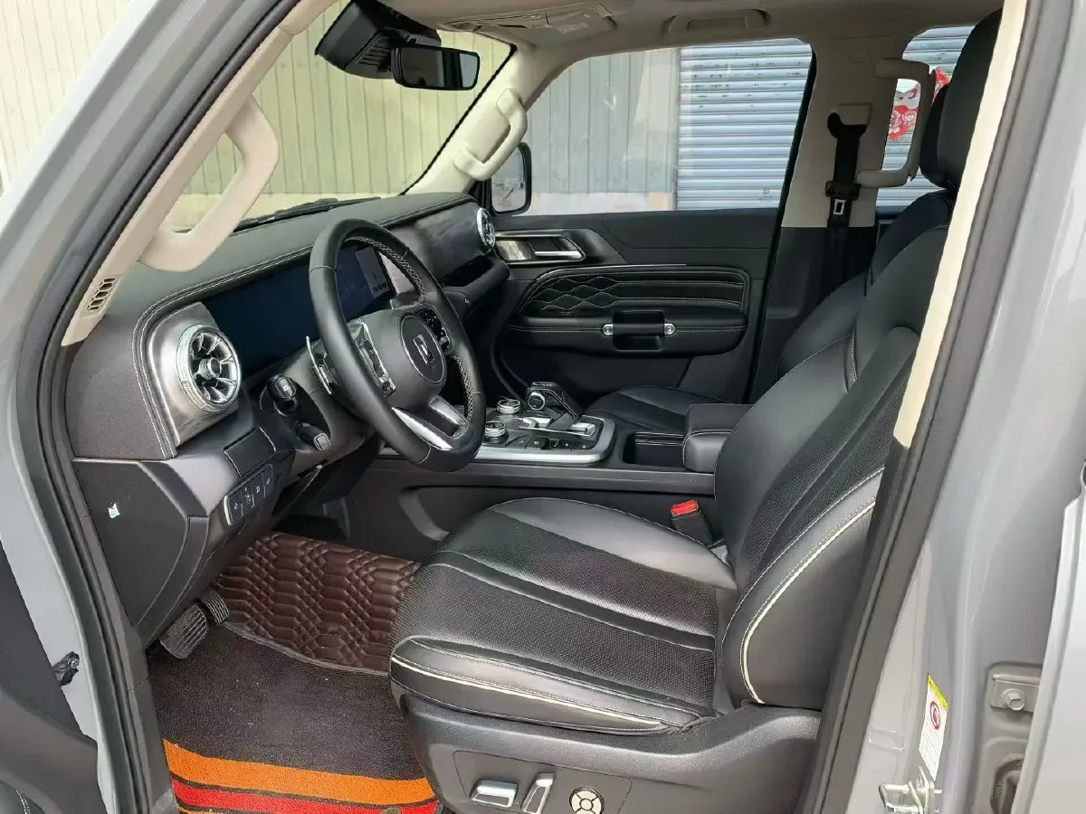 2021 Tank 300 2.0T 227HP L4 8AT,autocango,china used car exporter,china ev exporter,chinese used car exporter,chinese used ev exporter