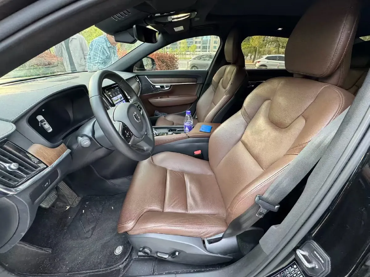 2023 Volvo S90 2.0T 250HP L4 8AT,autocango,china used car exporter,china ev exporter,chinese used car exporter,chinese used ev exporter