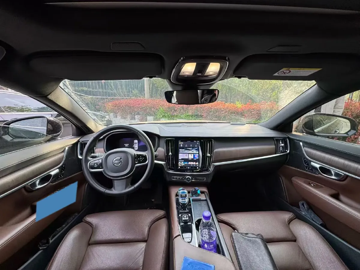 2023 Volvo S90 2.0T 250HP L4 8AT,autocango,china used car exporter,china ev exporter,chinese used car exporter,chinese used ev exporter