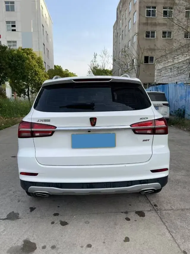 2020 Roewe i6 1.5T 169HP L4 7DCT,autocango,china used car exporter,china ev exporter,chinese used car exporter,chinese used ev exporter