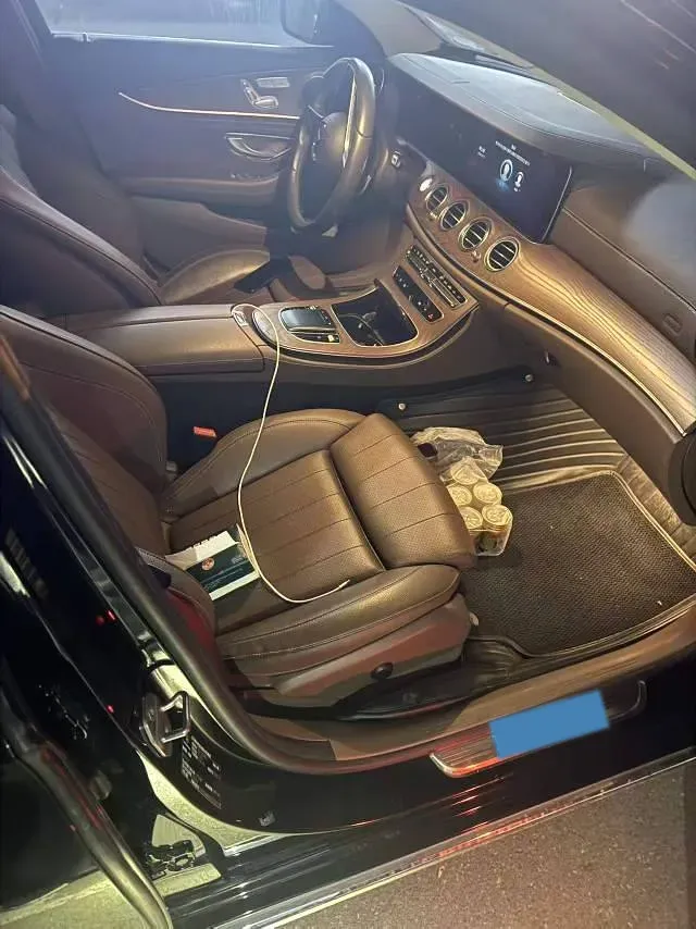 2022 Mercedes-Benz E Class 2.0T 197HP L4 9AT,autocango,china used car exporter,china ev exporter,chinese used car exporter,chinese used ev exporter