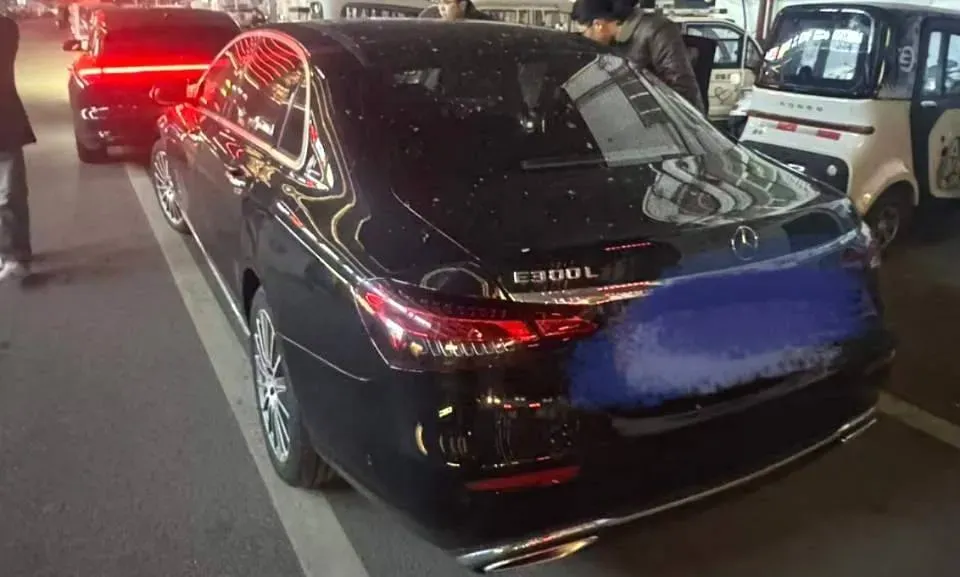 2022 Mercedes-Benz E Class 2.0T 197HP L4 9AT,autocango,china used car exporter,china ev exporter,chinese used car exporter,chinese used ev exporter