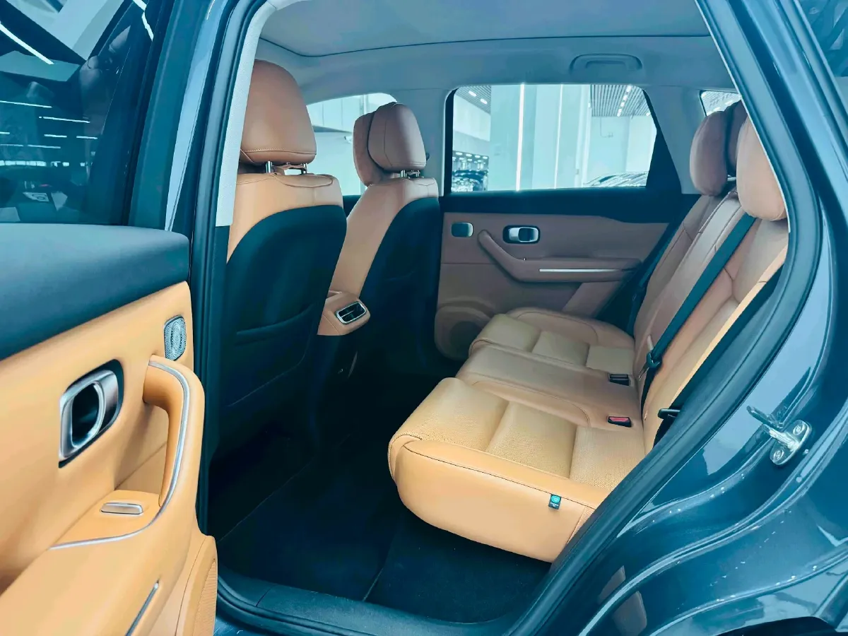 2024 Leapmotor C10 1.5L 95HP L4 REEV 28.4KWH,autocango,china used car exporter,china ev exporter,chinese used car exporter,chinese used ev exporter