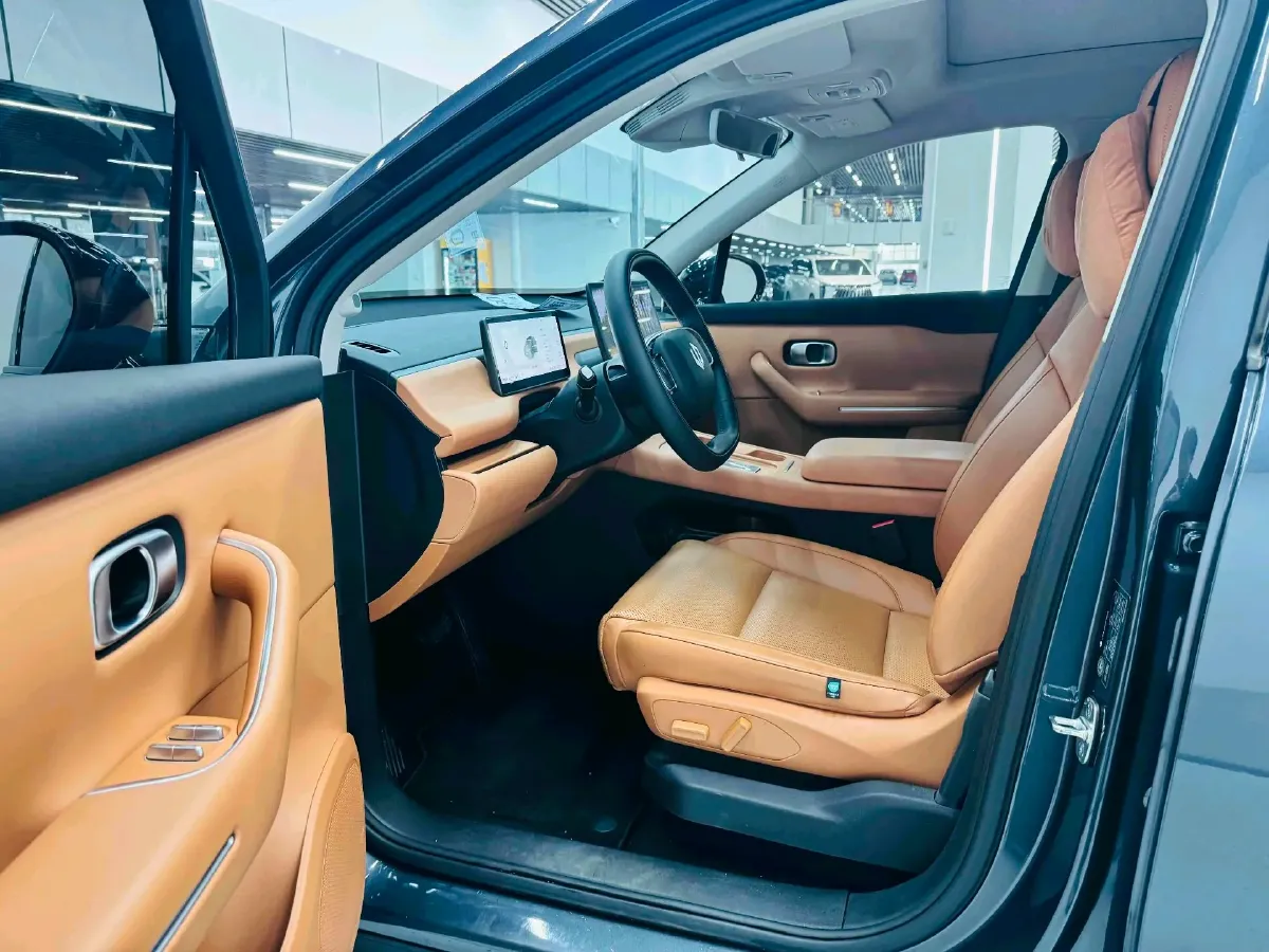 2024 Leapmotor C10 1.5L 95HP L4 REEV 28.4KWH,autocango,china used car exporter,china ev exporter,chinese used car exporter,chinese used ev exporter