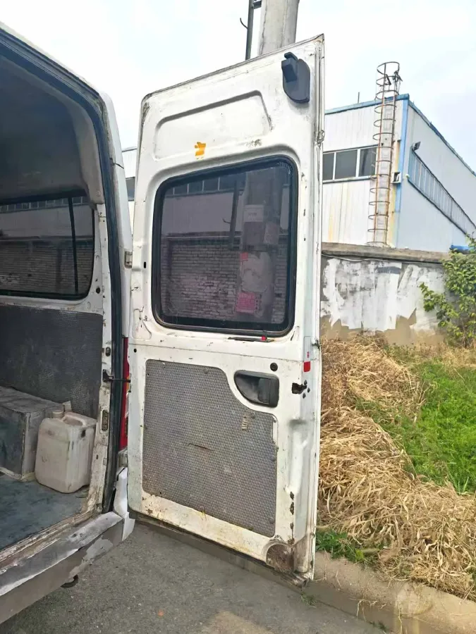 2019 MAXUS XinTu V80 2.0T 139HP L4 6MT,autocango,china used car exporter,china ev exporter,chinese used car exporter,chinese used ev exporter