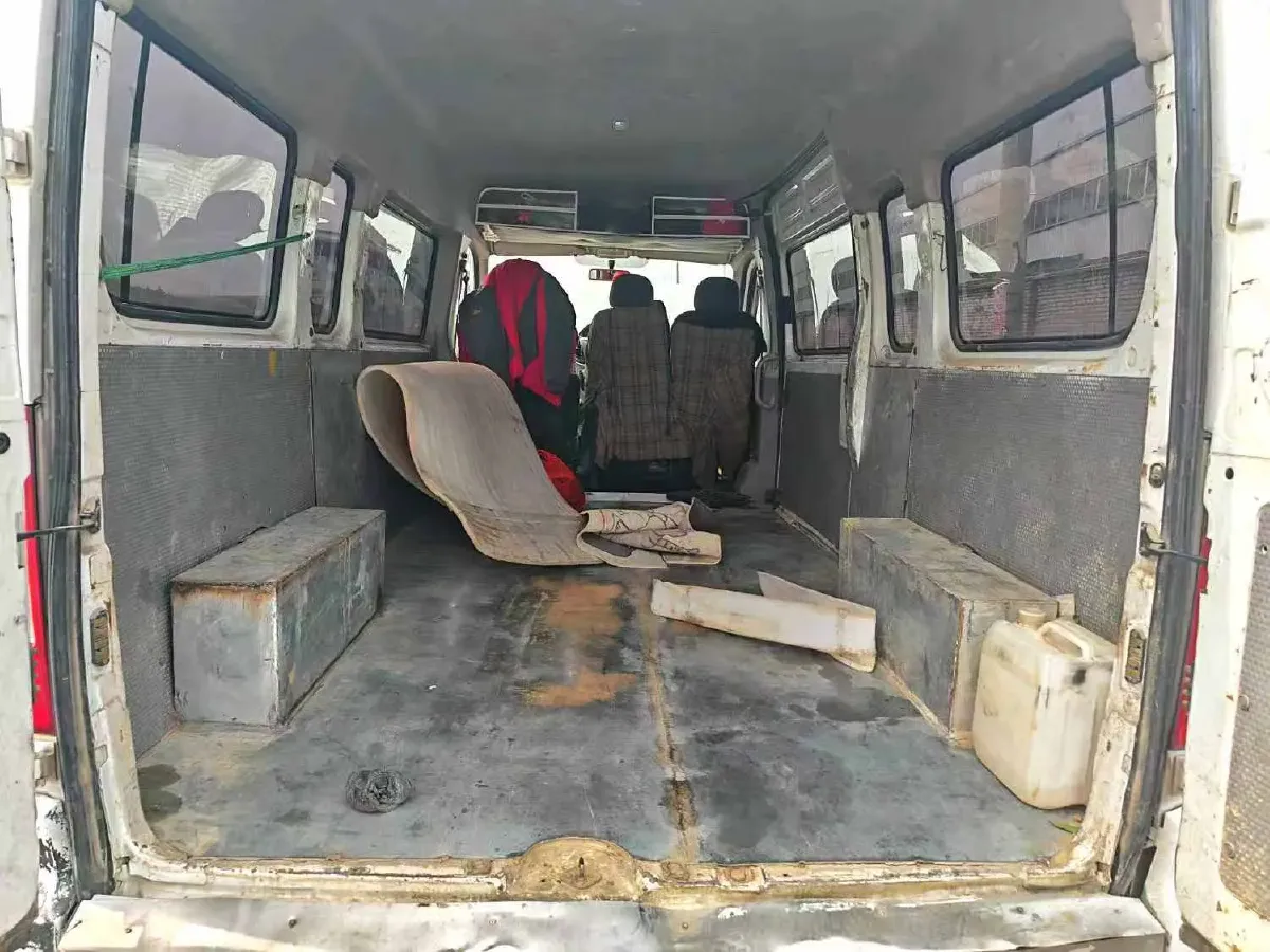 2019 MAXUS XinTu V80 2.0T 139HP L4 6MT,autocango,china used car exporter,china ev exporter,chinese used car exporter,chinese used ev exporter