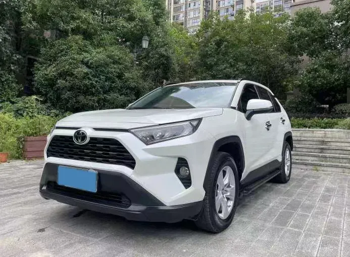2021 Toyota RAV4 2.0L 171HP L4 CVT,autocango,china used car exporter,china ev exporter,chinese used car exporter,chinese used ev exporter