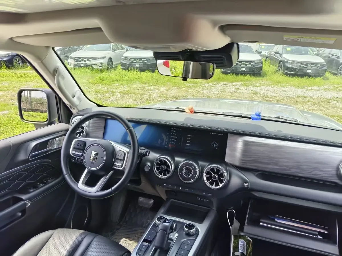 2023 Tank 300 2.0T 227HP L4 8AT,autocango,china used car exporter,china ev exporter,chinese used car exporter,chinese used ev exporter