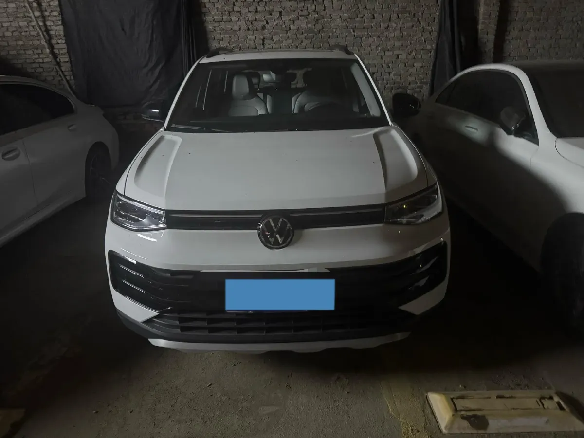 2025 Volkswagen Tharu 1.5L 110HP L4 6AT,autocango,china used car exporter,china ev exporter,chinese used car exporter,chinese used ev exporter