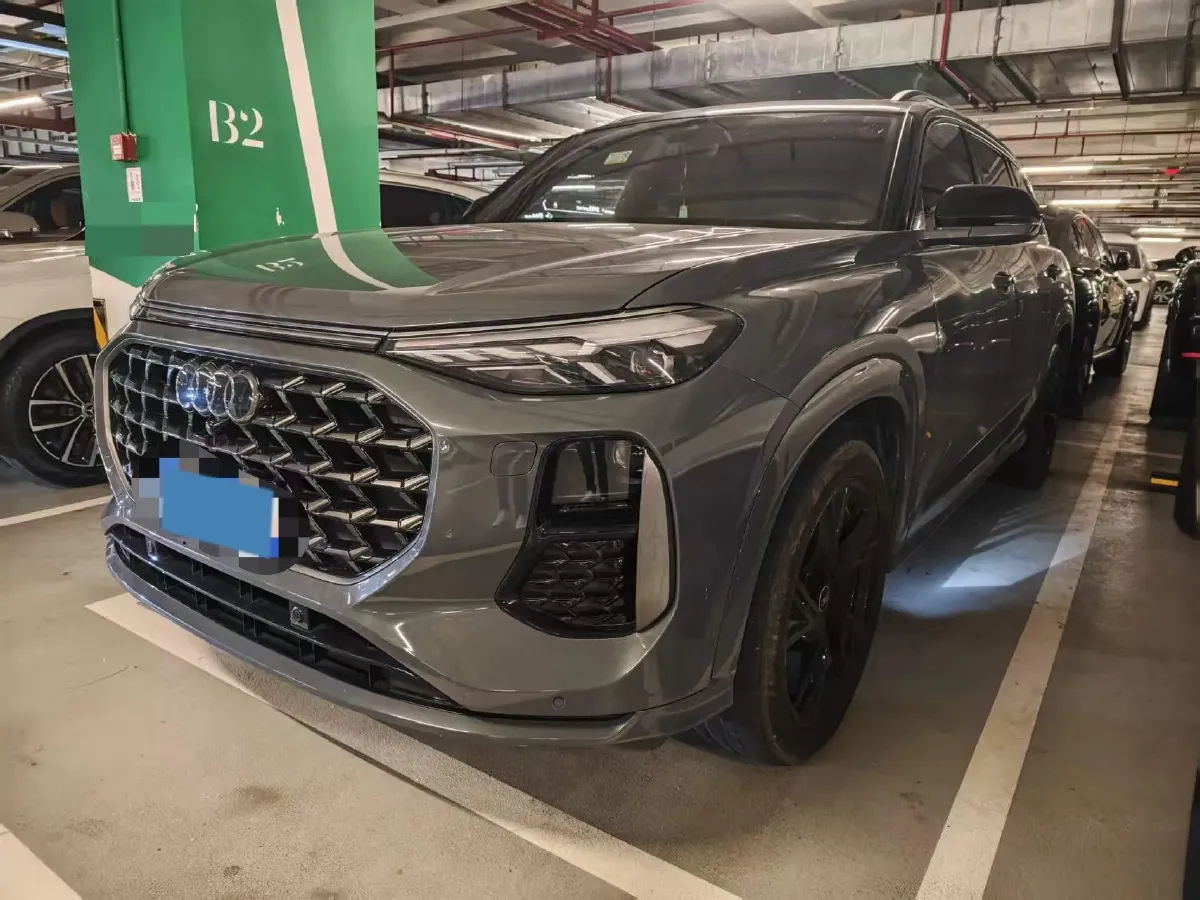 2024 Audi Q6 2.0T 265HP L4 7DCT,autocango,china used car exporter,china ev exporter,chinese used car exporter,chinese used ev exporter